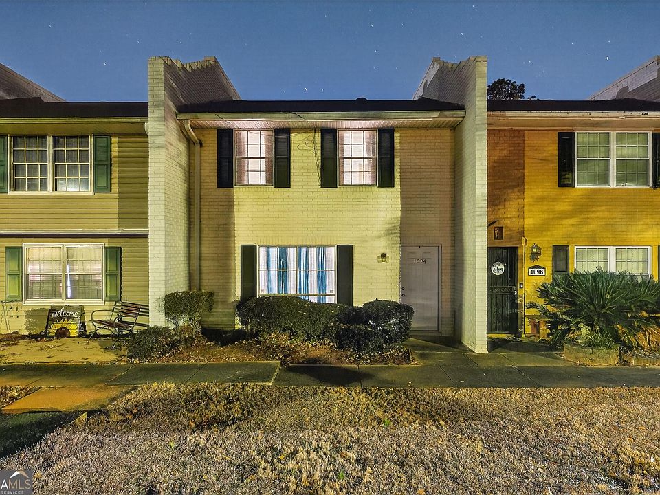 1st image of 1094 Eastview Cir NE