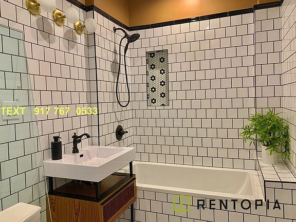 4th image of 187 Kent Ave #603A