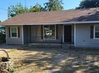 807 Coffield St #A, Bowie, TX 76230