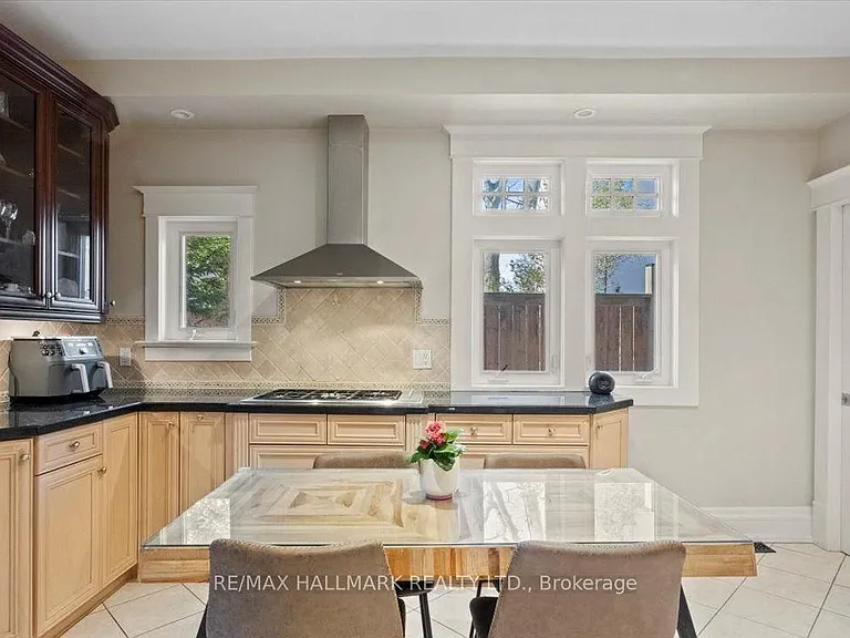 100 Warden Ave — Photo 11