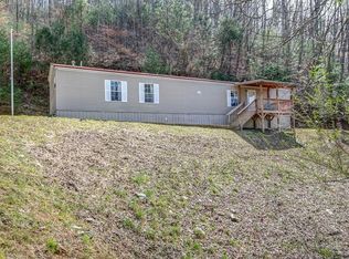 844 Canyon Rd, Marble, NC 28905