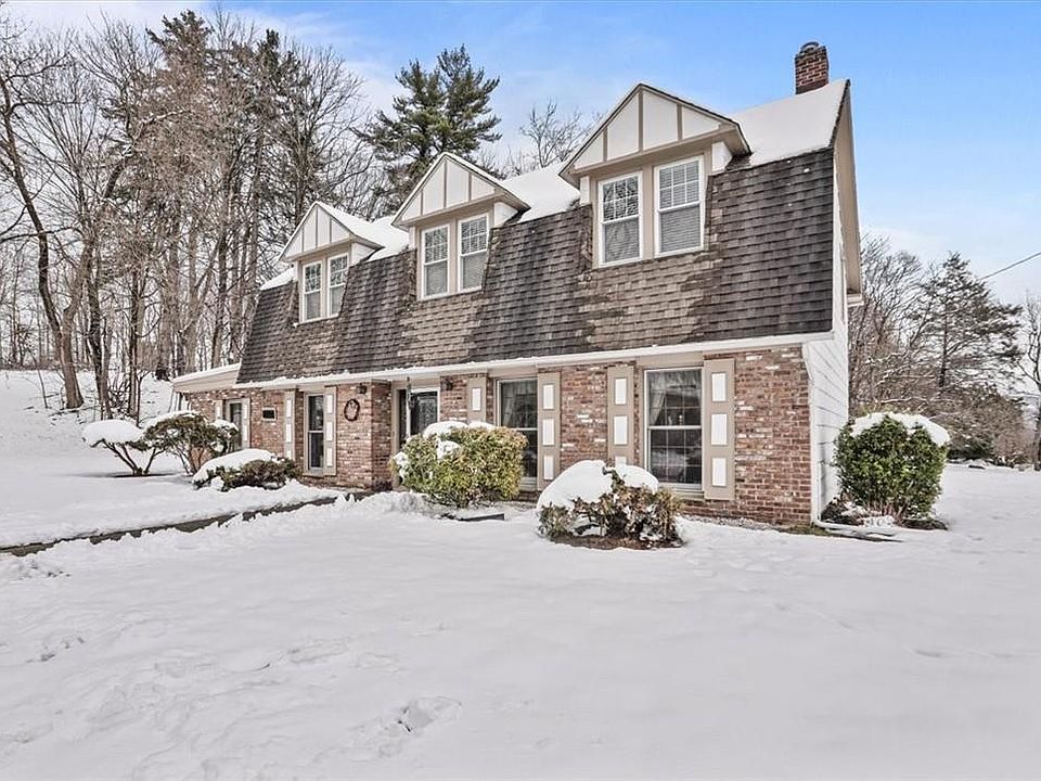 1st image of 11 Clintonwood Drive