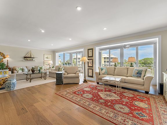 2nd image of 19 Barracuda Ln