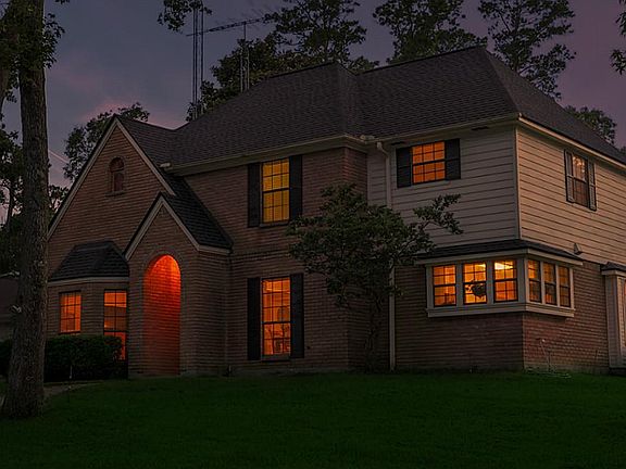 2nd image of 1672 Green Briar Dr