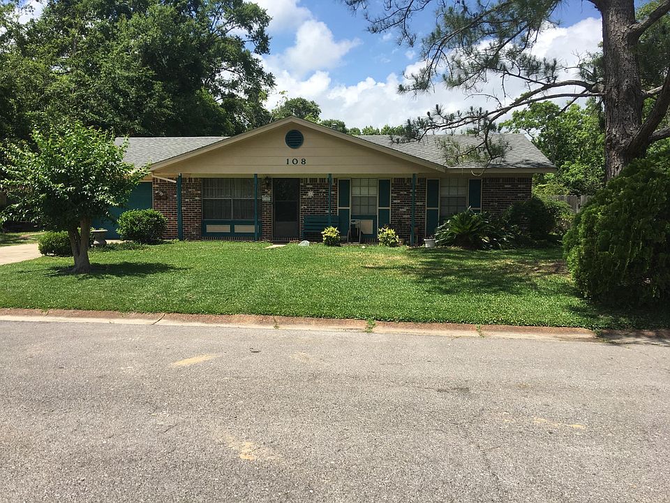 1st image of 108 Pecanwood Dr