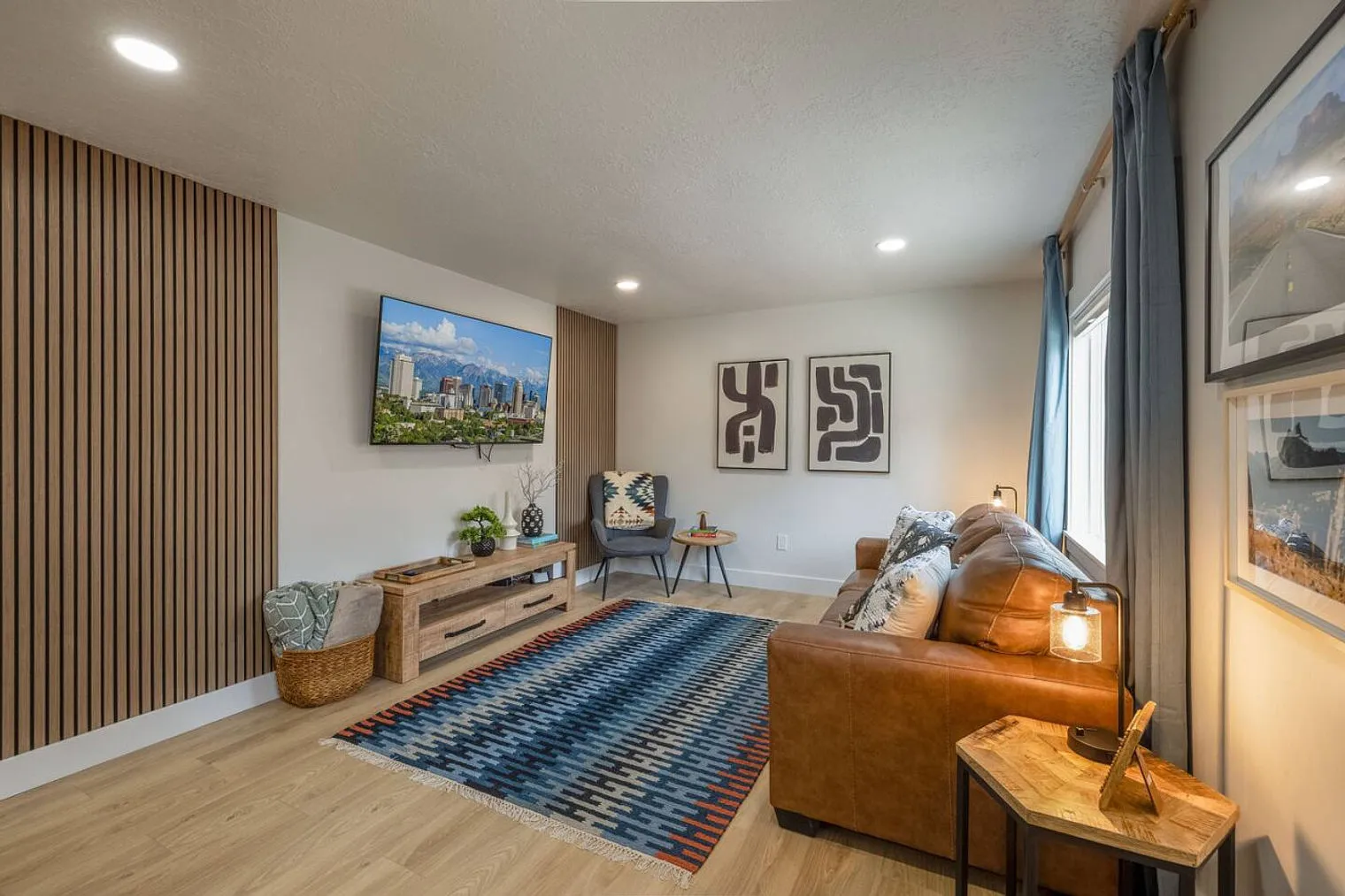 1 bed, 1.0 bath, 1689 sqft, $3,258 — Photo 3