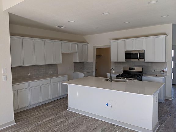2nd image of 8101 City Top Blvd