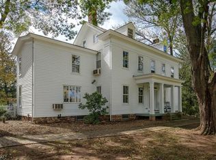 4 Hillsborough Rd, Flemington, NJ 08822