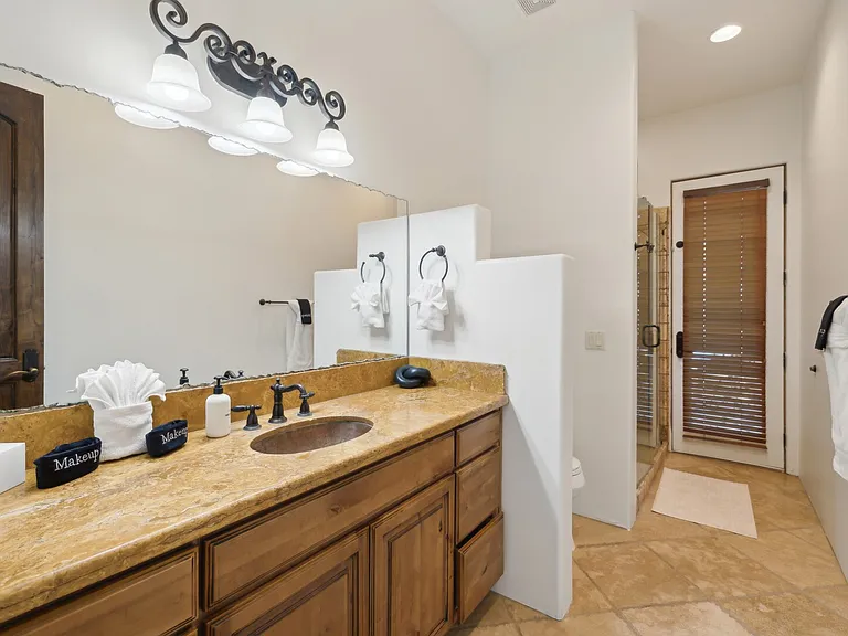 E Cavedale Dr — Photo 25