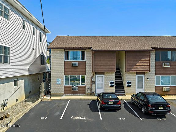 2nd image of 1 Osborne Place #54