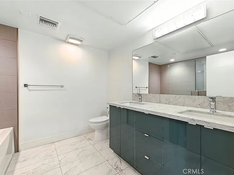 4461 Tujunga Ave #102 — Photo 37