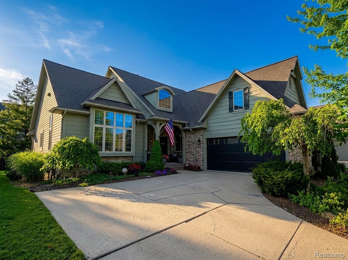 4592 Leblanc Ct