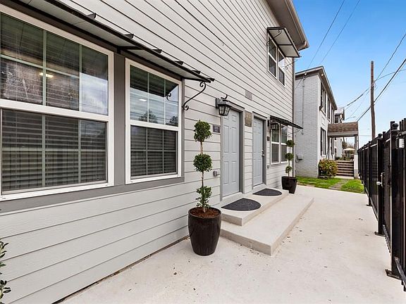 3rd image of 203 N Milby St APT 1