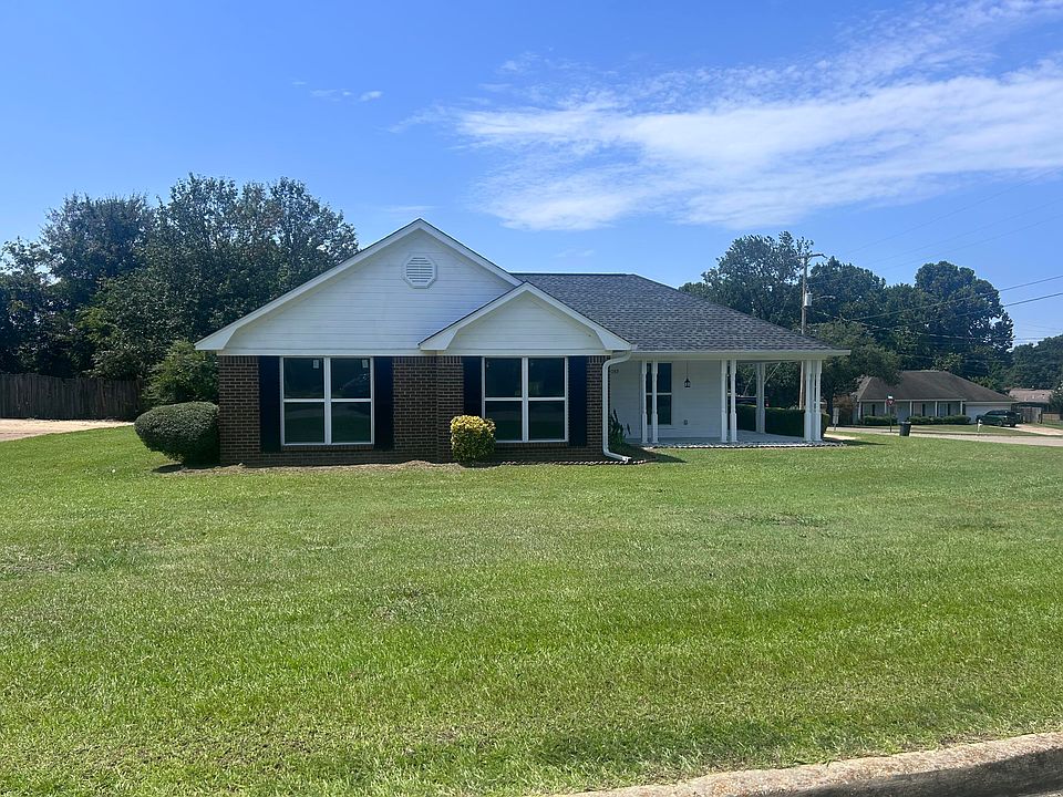 1st image of 3083 Craigmont Cir