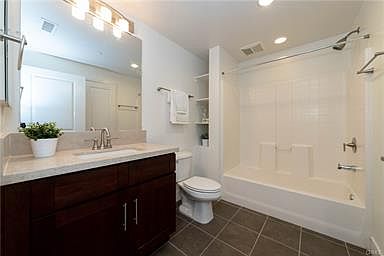 3rd image of 2349 Jefferson St Unit 106