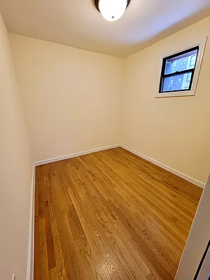 Rented by Bond New York | media 7