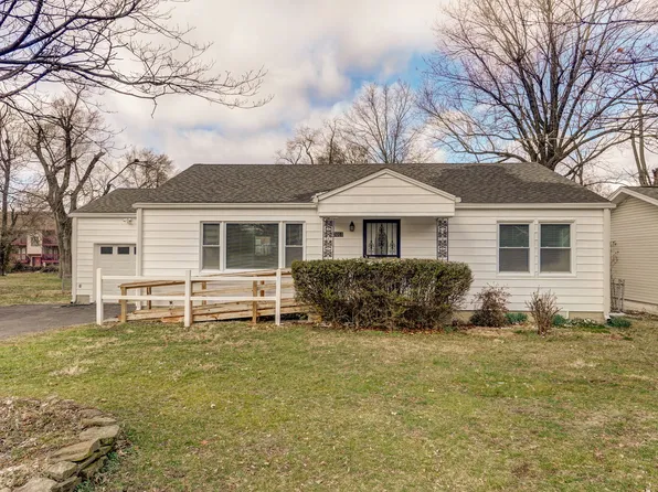 2051 E Marsa Dr, Springfield, MO 65804
