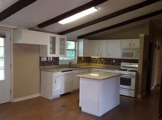 9509 Grandview Rd, Kansas City, MO 64137