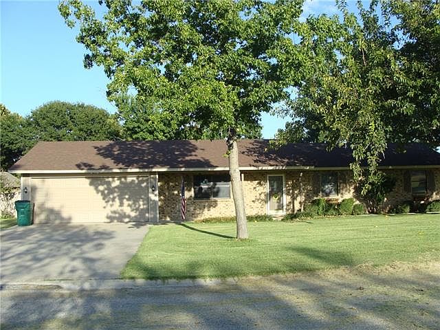 1st image of 122 Shenandoah Dr