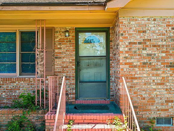 2nd image of 3422 Creola Rd