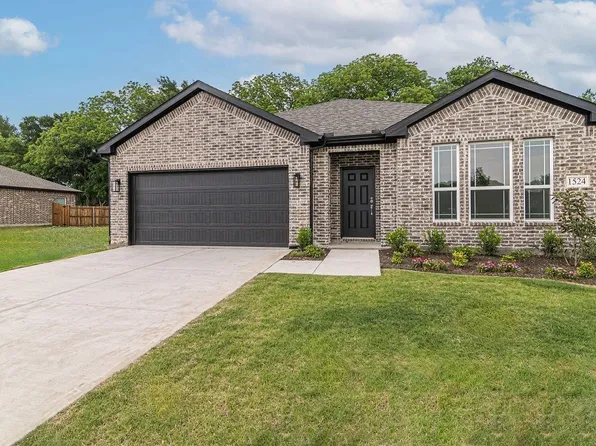 1524 Latimer Ct, Trenton, TX 75490