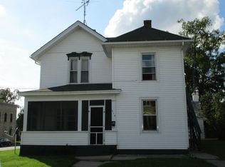 214 S 5th St, Watertown, WI