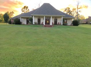 108 Ball St, Pineville, LA 71360
