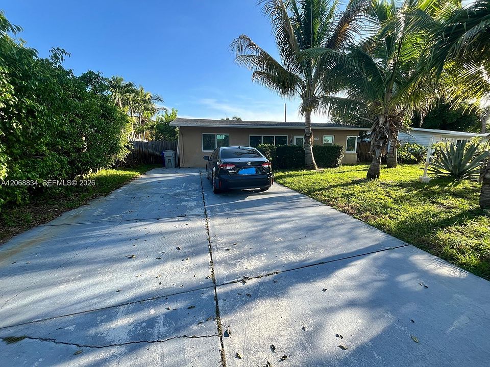 1st image of 1101 NE 23rd Pl