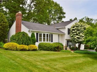 58 Fuller Dr, West Hartford, CT 06117