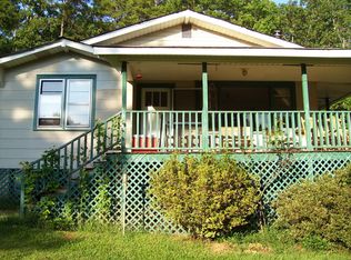 321 White Oak Rd, Central, SC 29630