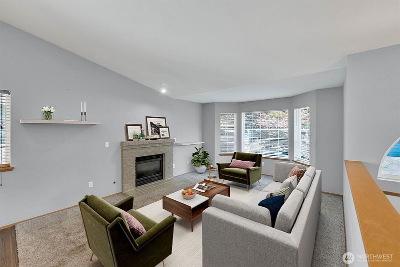 3rd image of 10728 211th Avenue Ct E