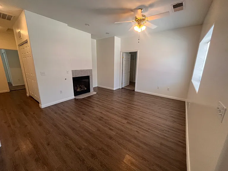 3619 Pine Meadow Dr #C — Photo 3
