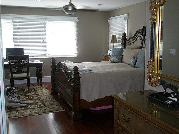 2nd image of 938 B Ave