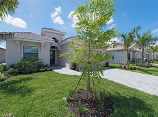 1582 Serrano Cir, Naples, FL 34105
