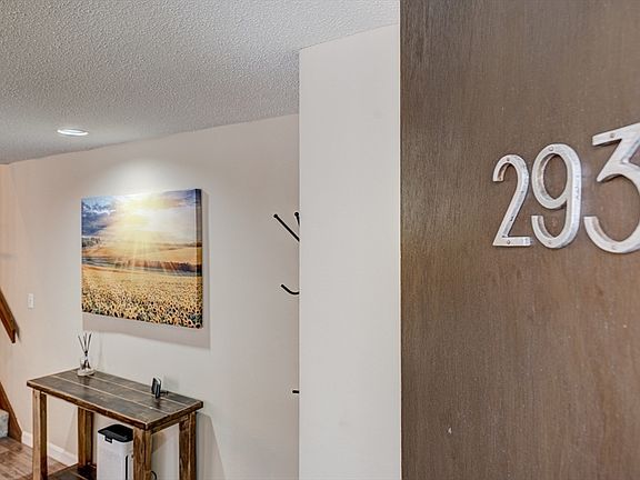2nd image of 293 Old Beaverbrook #293