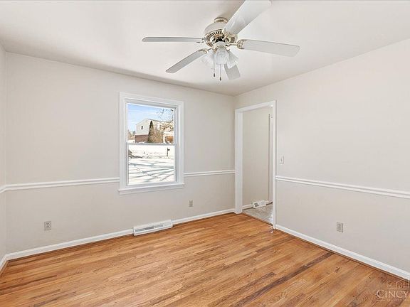5th image of 5658 Shady Hollow Ln