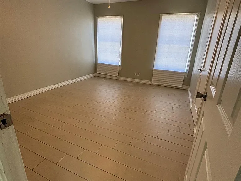 109 Schilling St — Photo 5