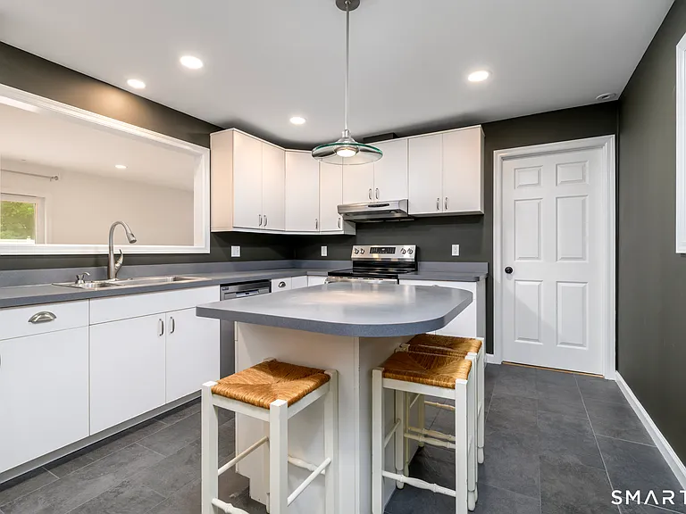39 Kenilworth Dr W — Photo 7