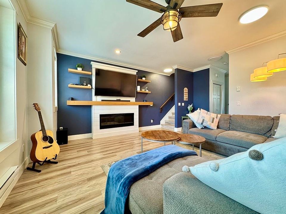 1st image of 33860 Marshall Rd #17