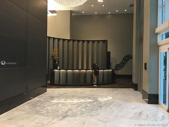 3rd image of 951 Brickell Ave APT 1400