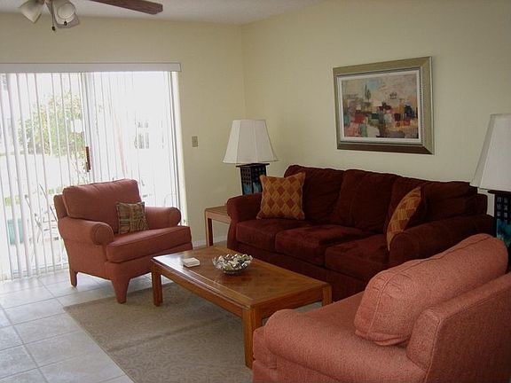 2nd image of 4879 Walden Cir