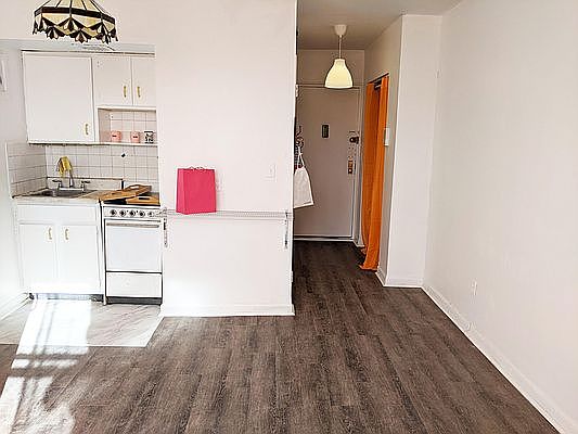 2nd image of 23-31 94th St #B4