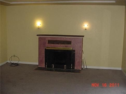 4th image of 813 Grant Ave