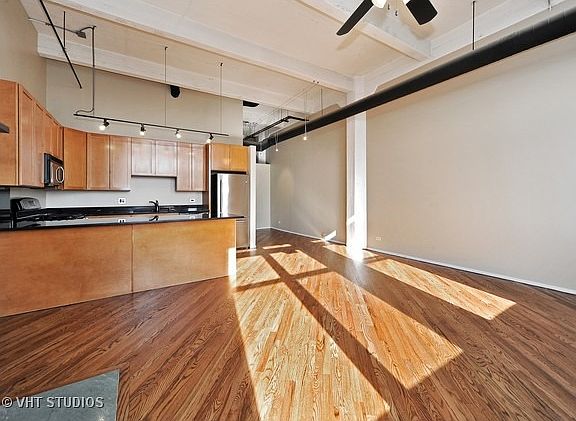 5th image of 1720 N Marshfield Ave APT 302