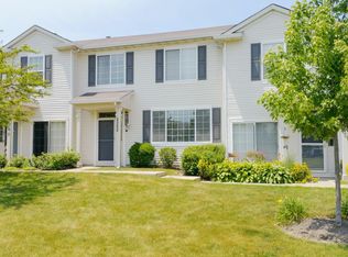 2350 Reflections Dr, Aurora, IL 60502