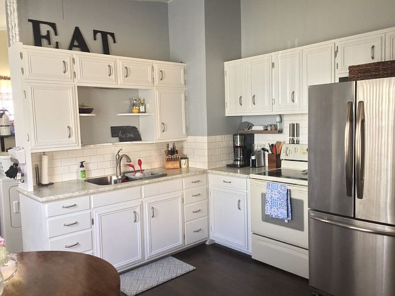 2nd image of 3319 Avenue B