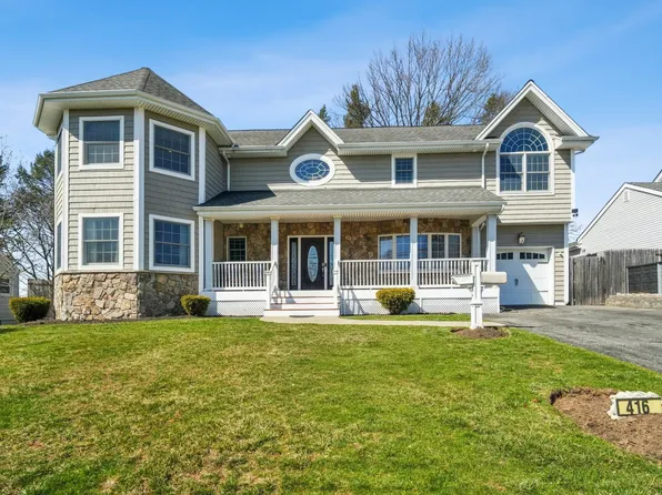 416 West Ave, Northvale, NJ 07647