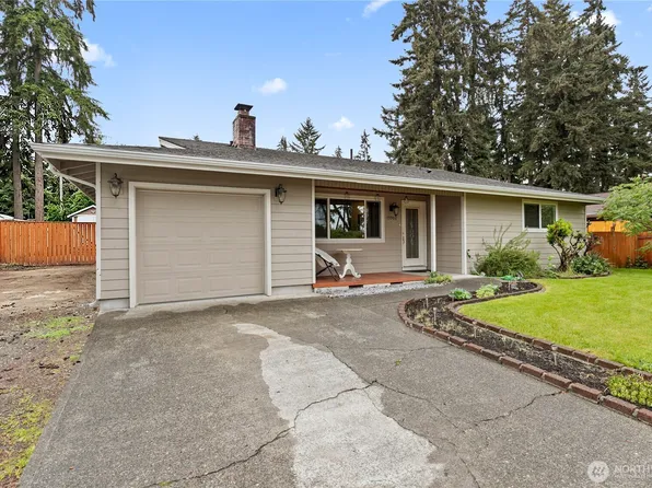 15902 Woodland Avenue E, Puyallup, WA 98375