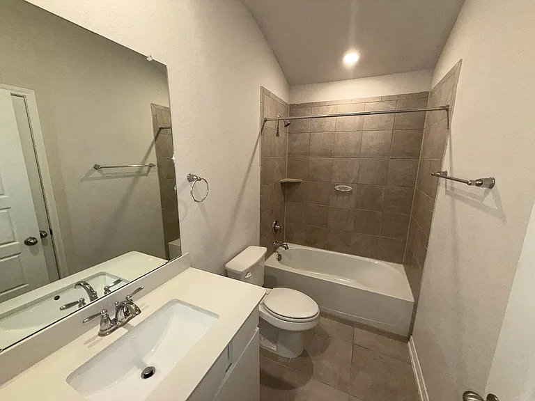 434 Shelton Pass — Photo 4