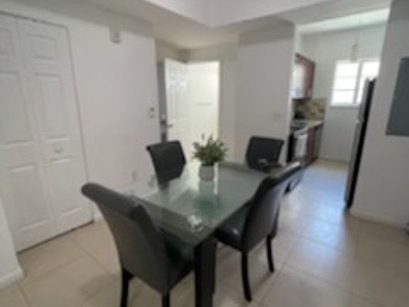 4th image of 6915 Indian Creek Dr APT 11